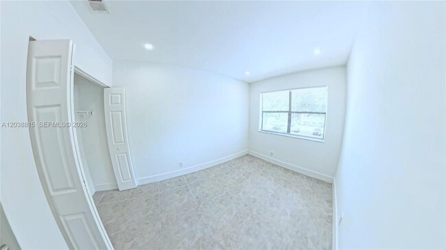 Photo - 11576 NW 42nd St Unidad 11576