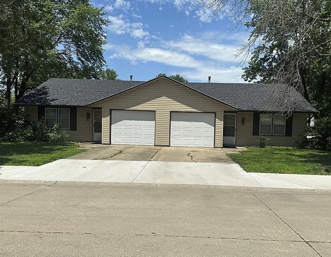 Photo - 605 W Torrance St Unit 605