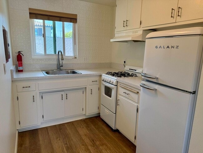 Photo - 1808 Castillo St Unit D