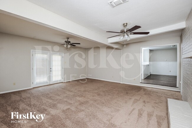 Photo - 1029 Usher St