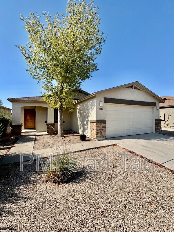 Building Photo - 1933 E Cowboy Cove Trail Rental