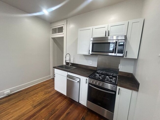 Photo - 920 Washington Ave Unit # 14