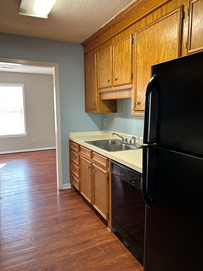 Photo - 2905 Cathedral Ln