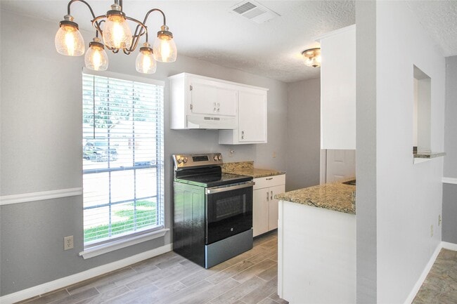 Photo - 12702 Gotham Dr
