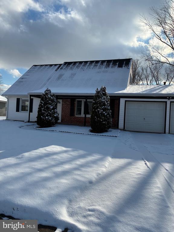 Photo - 83 Glenview Ln