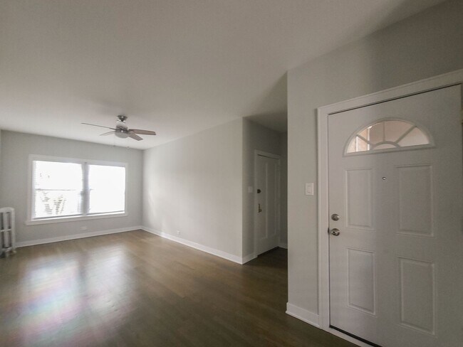 Photo - 5137 N Wolcott Ave Apartments Unit 3A