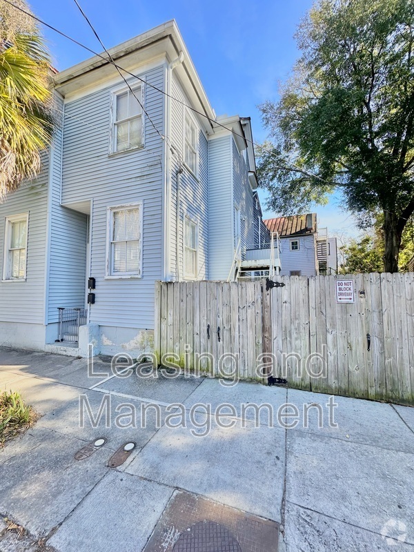 Building Photo - 3 Woolfe St Unit A Rental