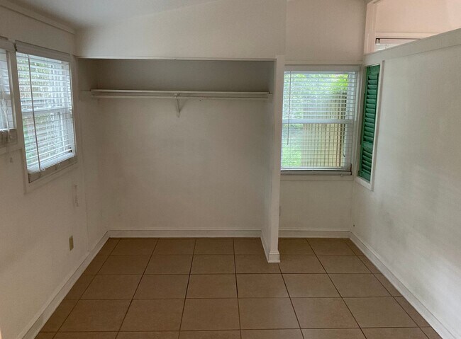 Photo - 1 Bed 1 Bath in Duckpond