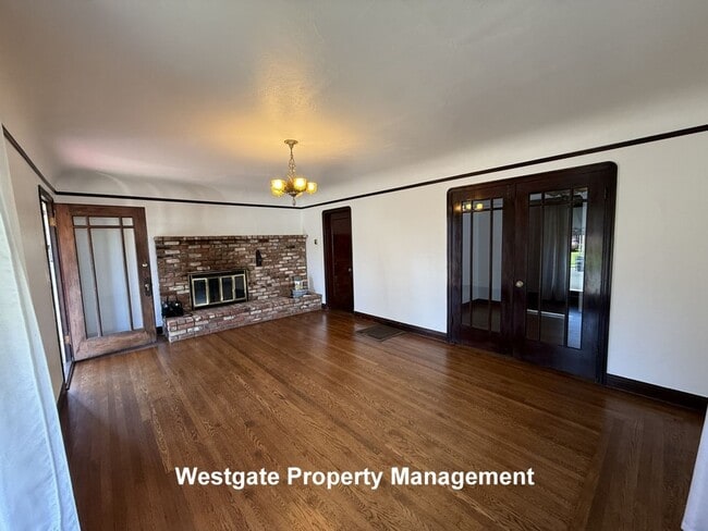 Photo - Darling Mediterranean-style 2/1 cottage in West Petaluma - 626 E Street