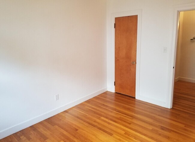 Photo - 50 Marion Rd Unit 1