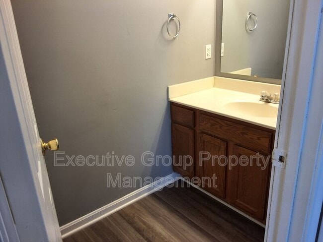Photo - 1113 Crowne Pointe Dr