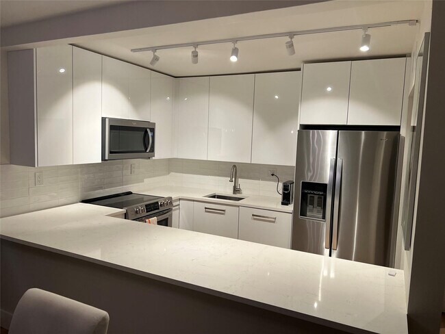 Photo - 3821 Environ Blvd Unidad 110