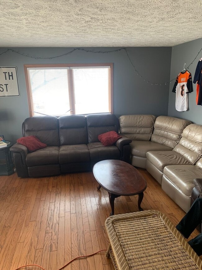 Photo - *** AVAILABLE AUGUST 2027 *** 3 Bedroom - 2 Bath Home (Great for a large group!)