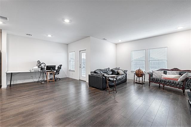 Photo - 1401 Old Trl Rd