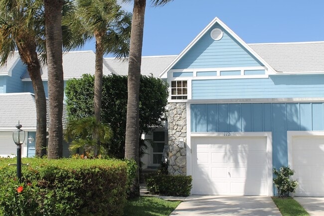 Photo - 1120 Ocean Dunes Cir