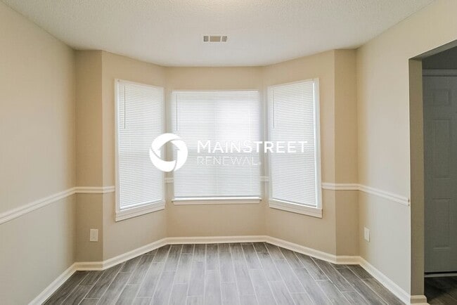 Photo - 4 Bedroom Pet-Friendly Home in DECATUR, GA with Main Street Renewal