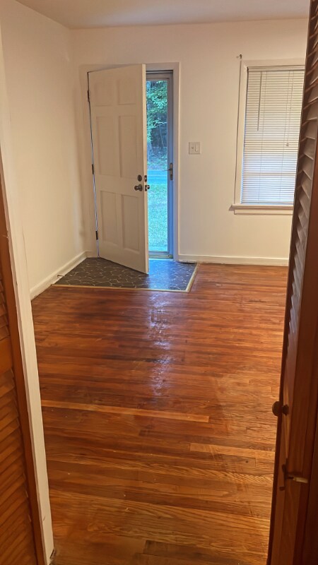 Photo - 403 S Oak Ave