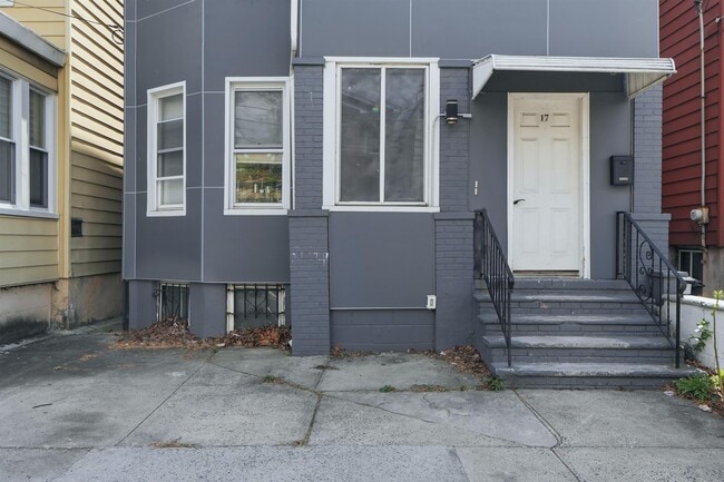 Photo - 17 Troy St Unit 2