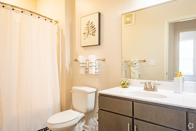 Wabash- 2BR, 2BA