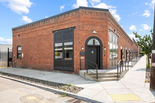 Photo - Sherman Apartments