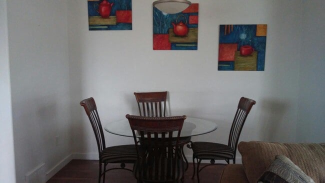 Photo - 9302 93 St Unit 201