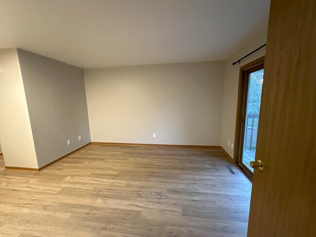 Photo - 2046 Cliff Alex Ct S Unit 3