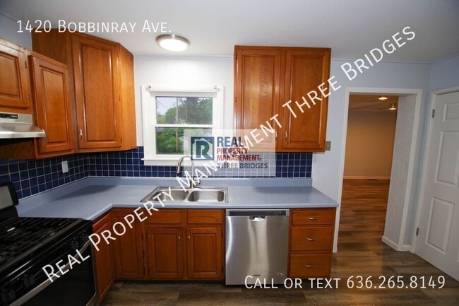 Photo - 1420 Bobbinray Ave