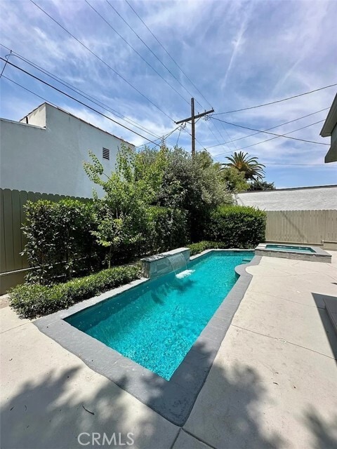 Building Photo - 515 N Crescent Heights Blvd Rental
