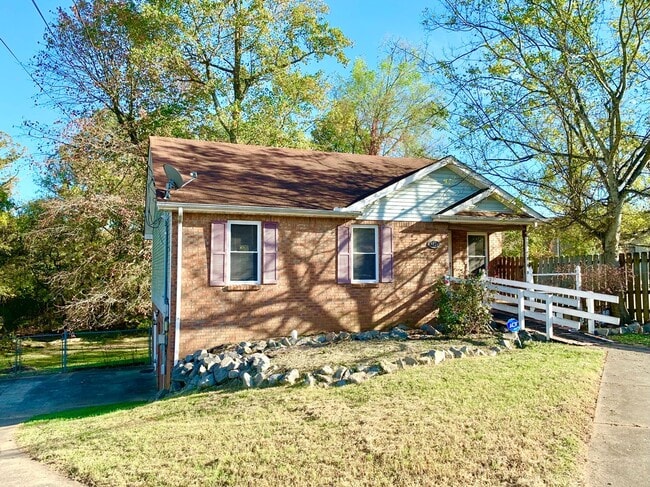 Photo - 3401 Oak Lawn Dr