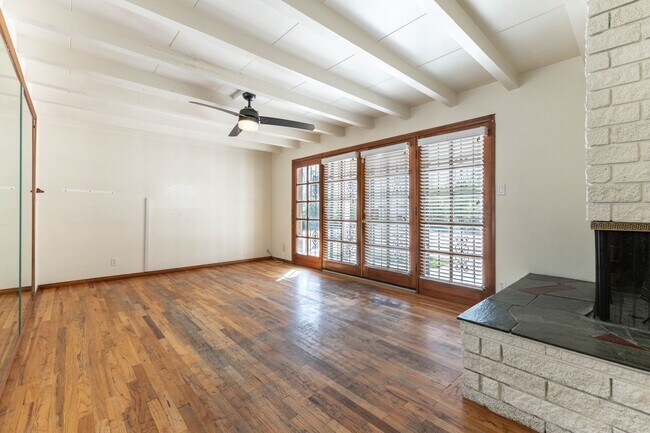 Photo - Historic Neighborhood + Utilities Included...