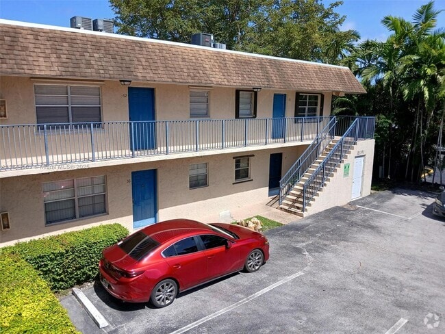 Building Photo - 15391 S Dixie Hwy Unit 59 Rental