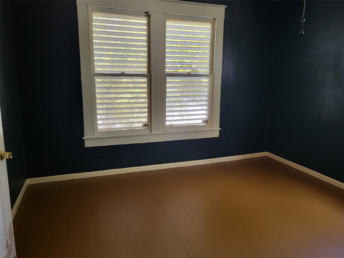 Photo - 4401 Ave Q 1/2 Unit 2