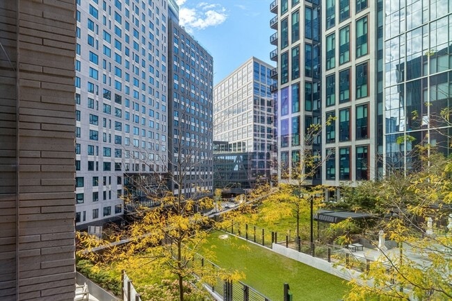 Photo - 135 Seaport Blvd Unit 611