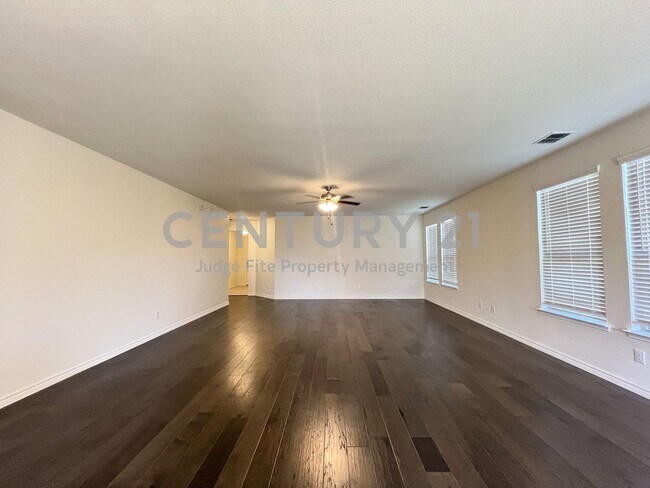 Photo - Beautiful 3/2/2 in Fort Worth For Rent! Casa
