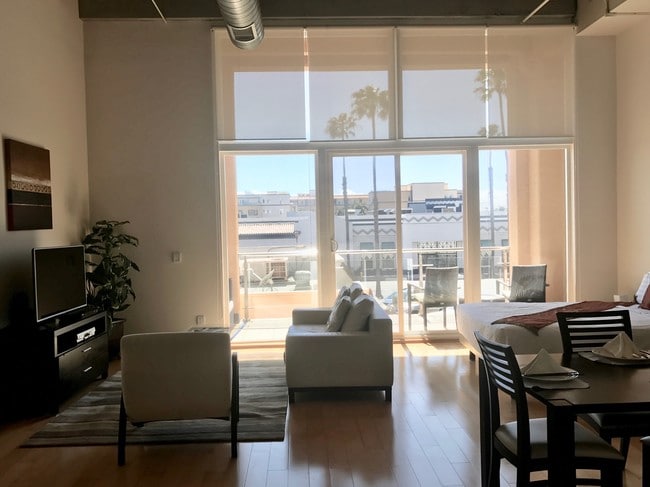 Standard Suite #7