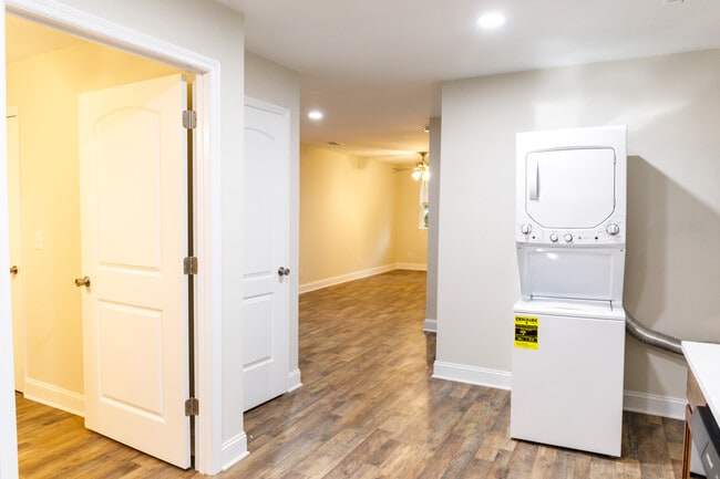 Photo - 1916 2nd Dr Unit B