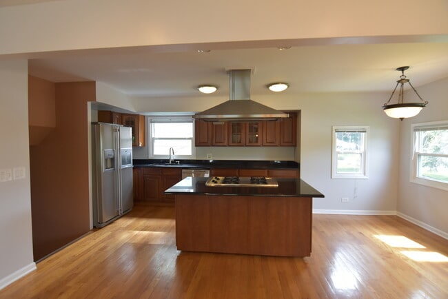 Photo - 1702 N Waterman Ave