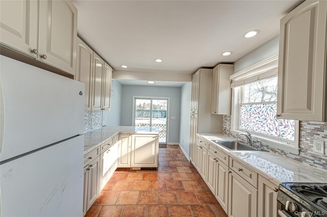 Photo - 71 Community Rd