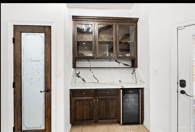 Photo - 21 N Loretta Lynn Dr