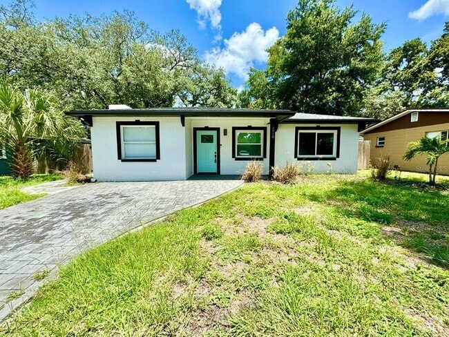 Building Photo - 1918 E Shadowlawn Ave Rental