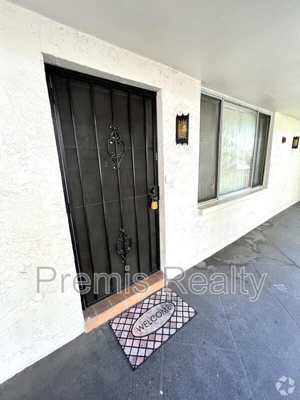 Building Photo - 2699 Seville Blvd Unit 306 - 1 Rental