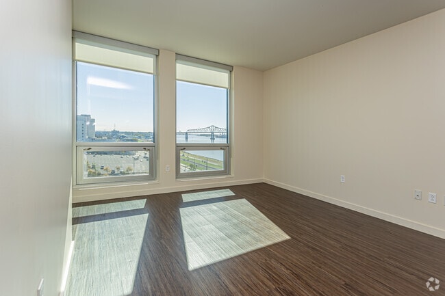 1BR, 1BA - 748SF