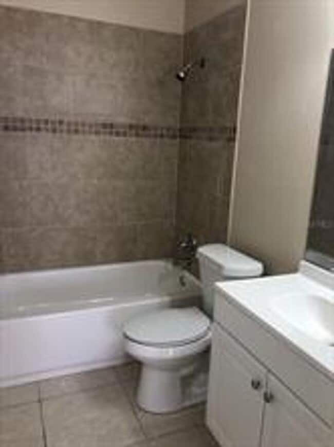 Photo - 4415 Barna Ave