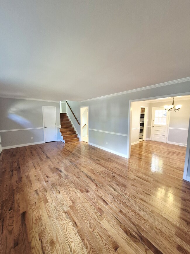 Photo - 2402 Fon Du Lac Rd