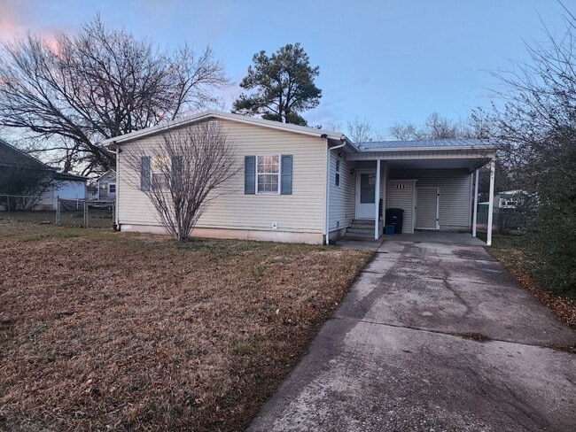 Photo - 3 Bedroom Home in Shawnee