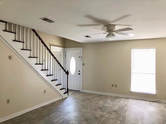 Photo - Great Location South of LSU near Plants TOO!