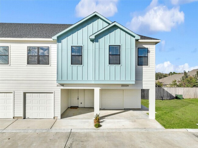 Building Photo - 3210 Frying Pan Pl