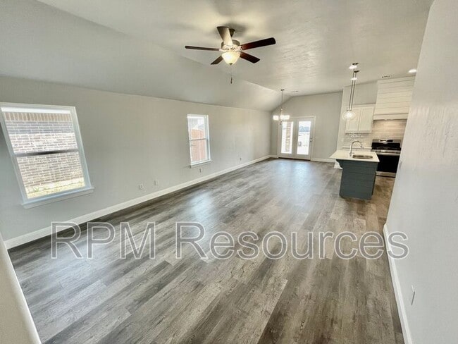 Photo - 9100 Yassir Blvd