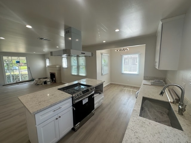 Photo - 311 W Newmark Ave