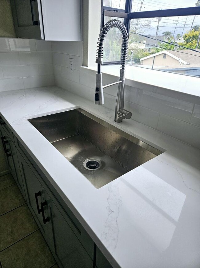 Photo - 220 Marguerita Ave Unidad B